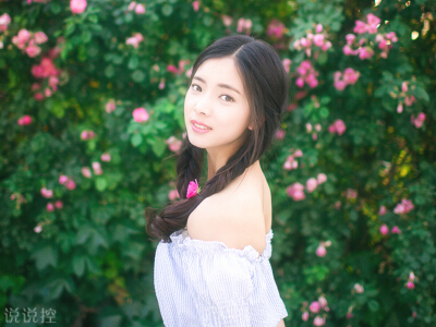 QQ个性说说：我可以笑着给你讲道理，也可以翻脸告诉你什么叫规矩