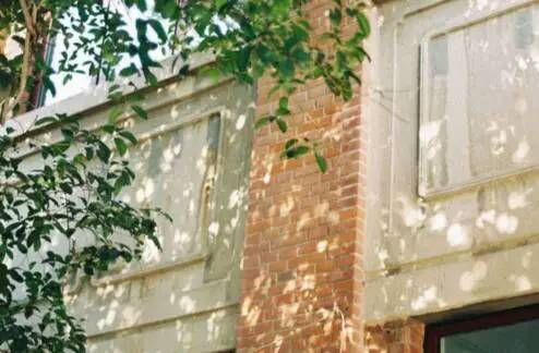 有个性的超励志的正能量说说 只有同样经历过无边黑暗的人才有资格说我理解你