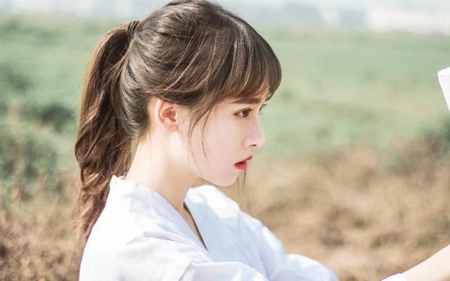 个性说说：明明是你先靠近我的，可到最后舍不得的却是我