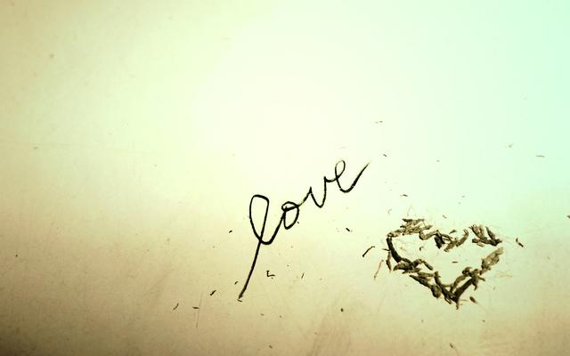 QQ空间恋爱中的个性说说