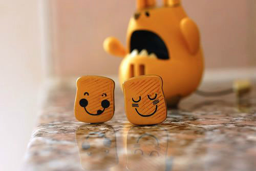 快乐搞笑的个性说说