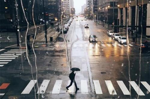 适合下雨天发朋友圈的说说句子