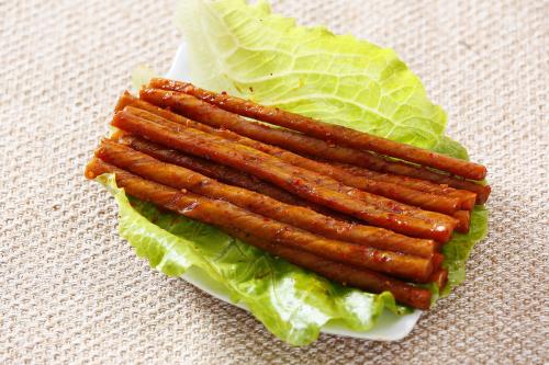 关于辣条个性说说 关于辣条的段子