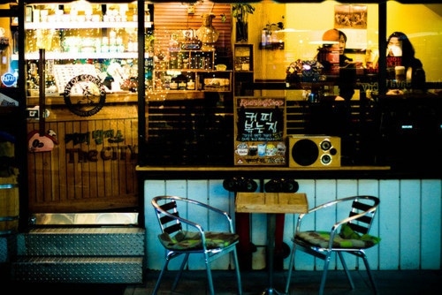 连呼吸都是错的说说 失恋了连呼吸都是错的伤感说说