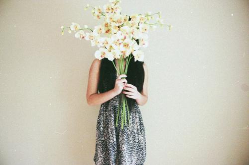 表达女生伤感受伤的句子 表达女生伤感受伤的说说