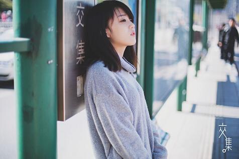 心情纠结的伤感语句 心情纠结的说说