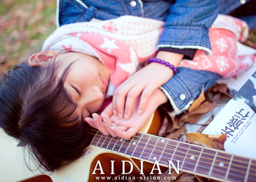 看了想流眼泪的伤感短句子 看了想流眼泪的说说