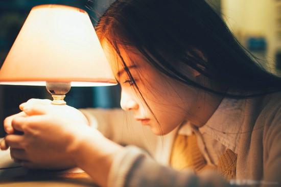 关于心情悲伤的句子 关于心情悲伤的说说